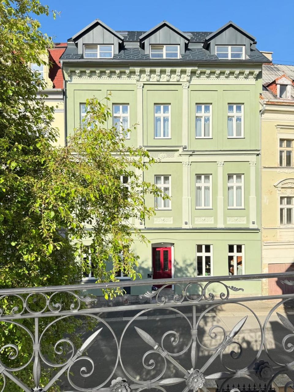 Four Rooms Carlsbad Authentic Karlovy Vary Exterior photo